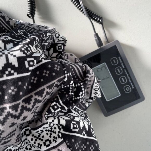 Shosho Pajama Set SIze XL Snowflakes Fair Isle Black Christmas Family NEW - Picture 3 of 9